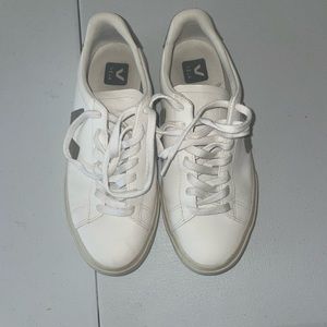 Veja white/green Campo Sneakers women’s 9